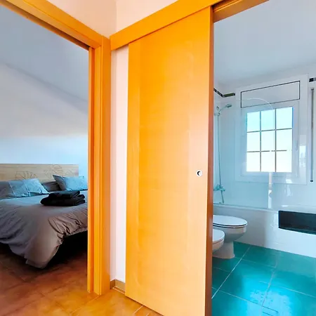 Casa Con Vistas Al Mar En Barcelona Hébergement de vacances *